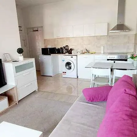 In - Balaton 53602 Apartament *