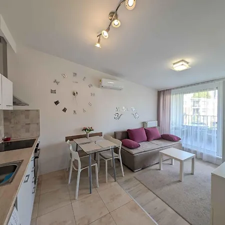 In - Balaton 53602 Apartament *